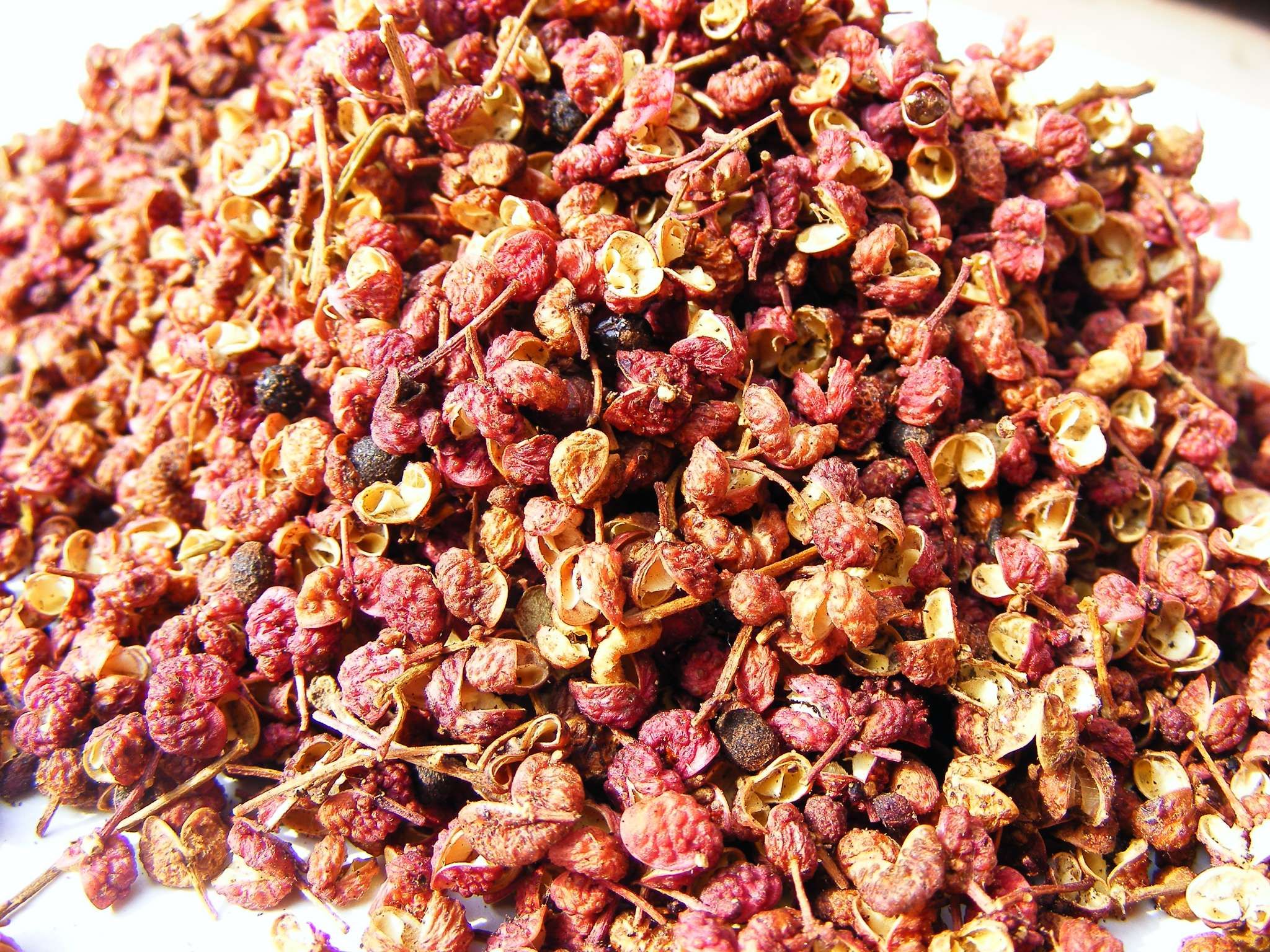 EAVISION J100 Safeguards Chongqing Sichuan Pepper — Precision Spraying “Ma”de Fast